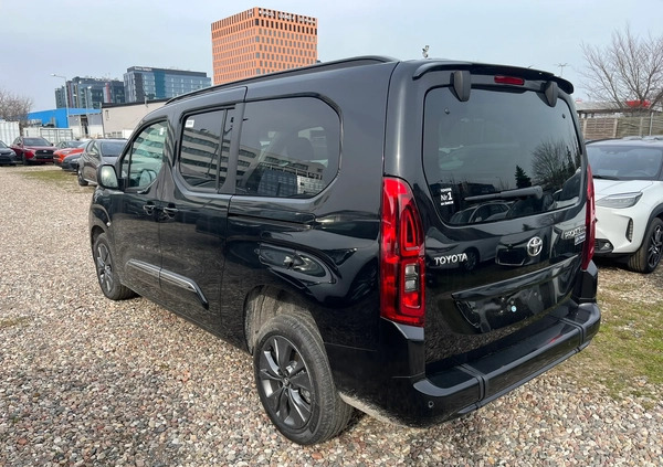 Toyota Proace City Verso cena 215900 przebieg: 5, rok produkcji 2023 z Maków Mazowiecki małe 301